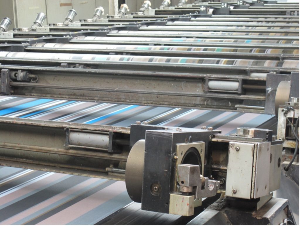 Machine-dimpression-textile-Tradilinge--1024x770
